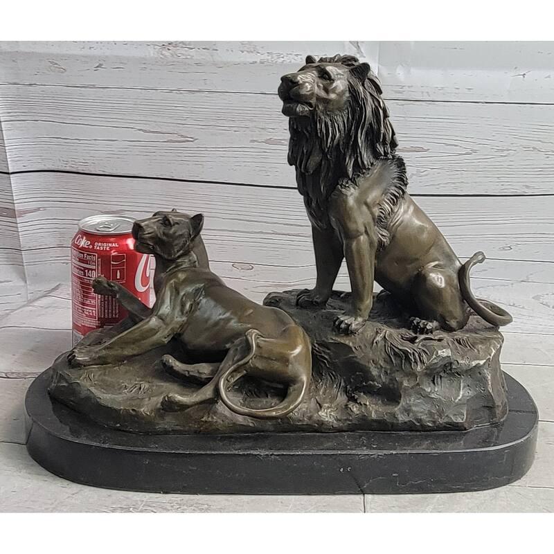 Male And Female Lions African Lion Safari Savannah Bronze Sculpture Statue Art Decor