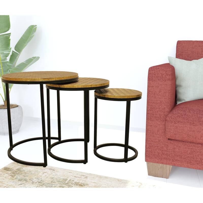 HomeRoots Set Of Three 19" Black And Brass Round Nested Tables - 18