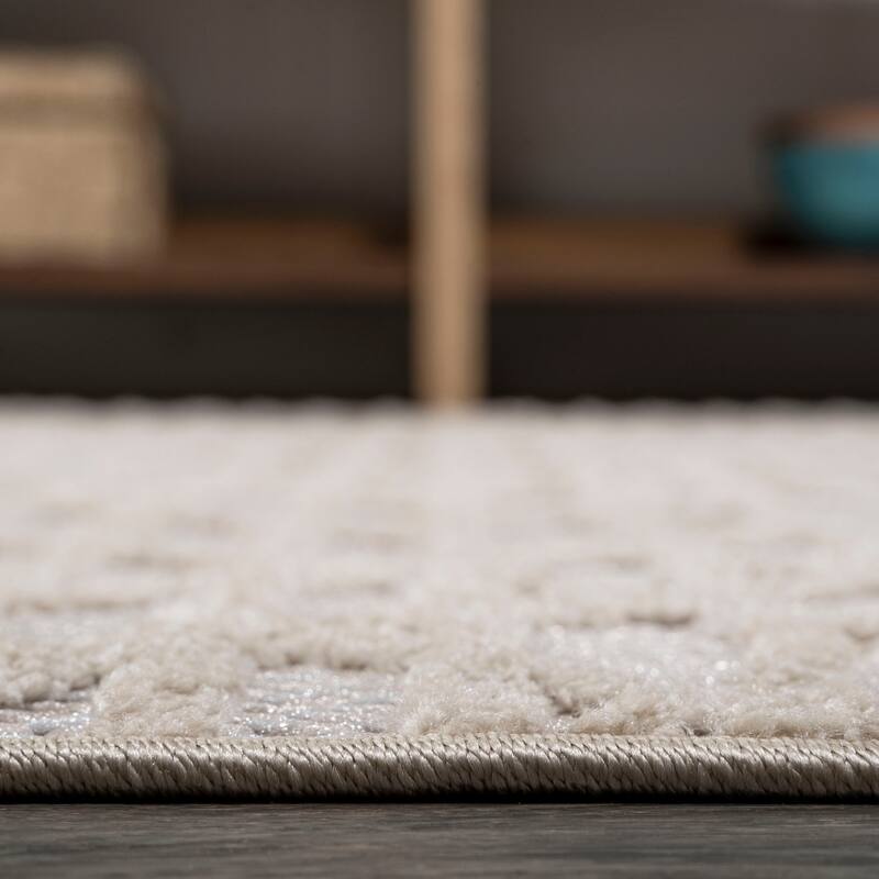 JONATHAN Y Jazz High-Low Pile Moroccan Diamond Modern Indoor/Outdoor Area Rug
