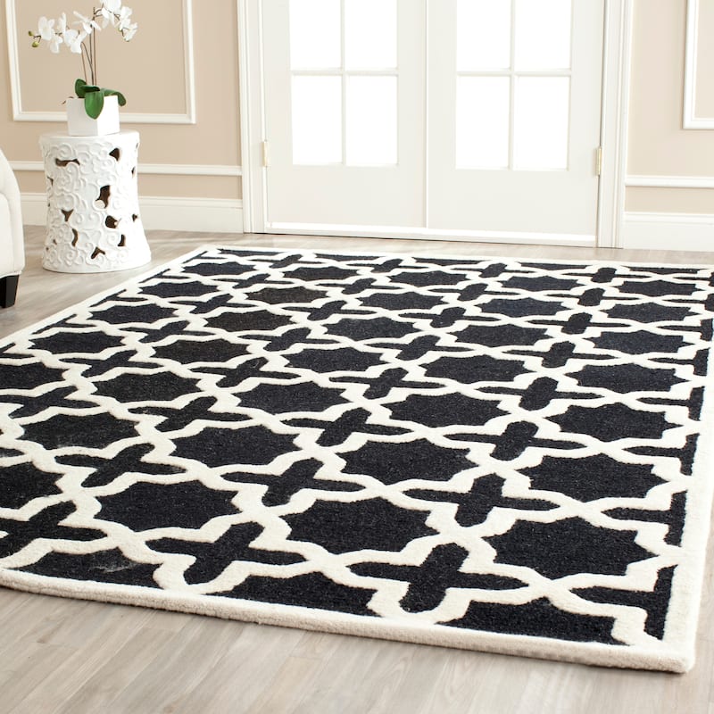 SAFAVIEH Handmade Cambridge Remedios Geometric Wool Rug - 11' x 15' - Black/Ivory
