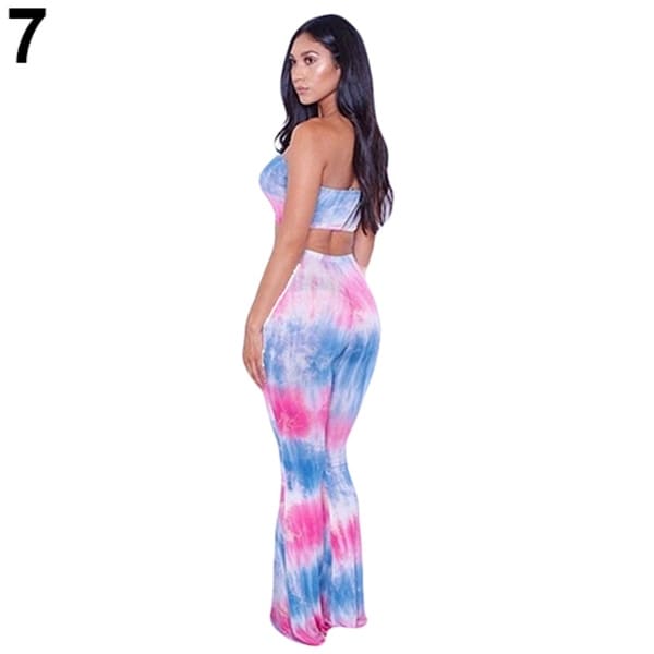 tie dye crop top outfit