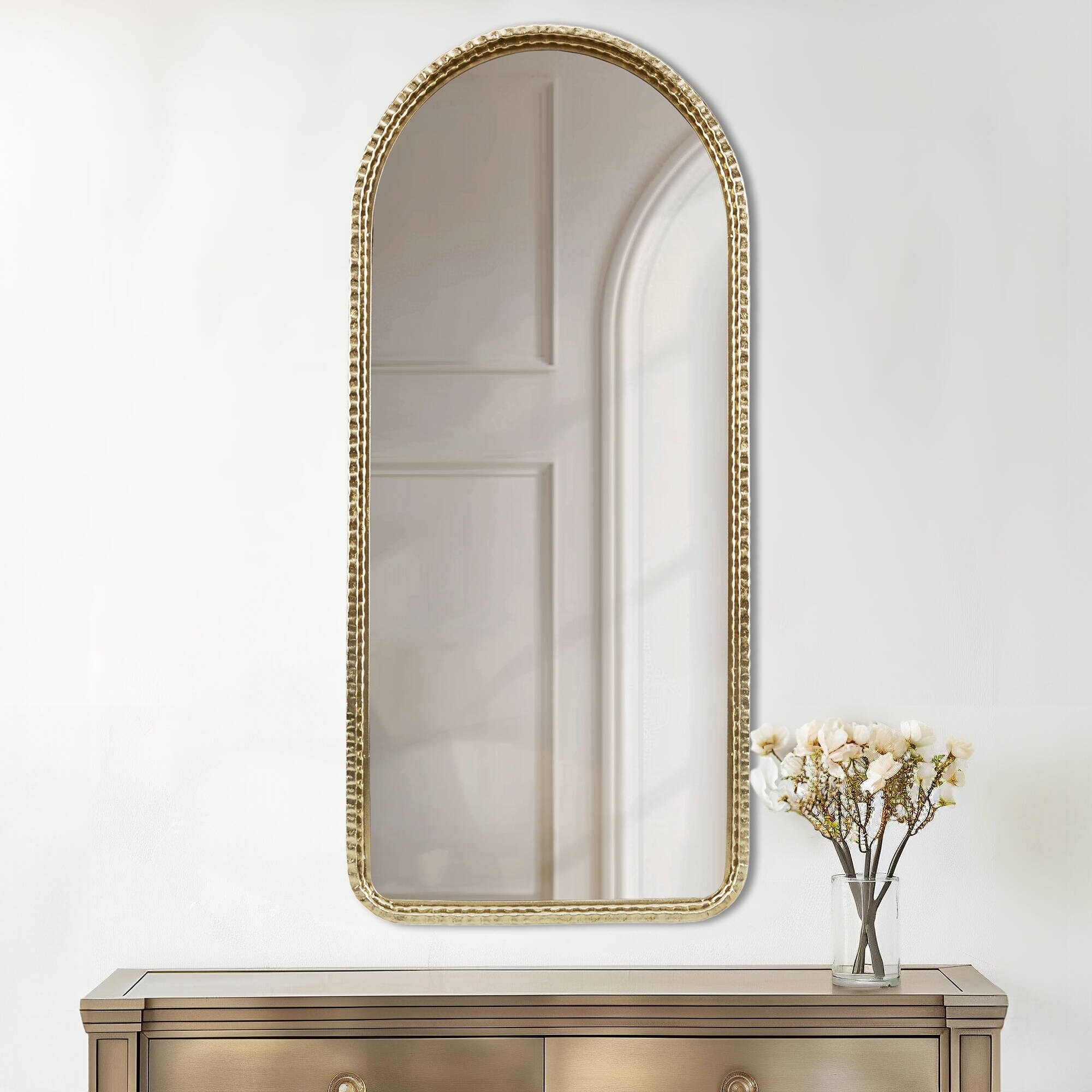 セール中　壁掛けMadison Park マディソンパーク サンバーストミラー Madison Park Mia Gold Metal Arch Wall Mirror - Overstock - 40459346
