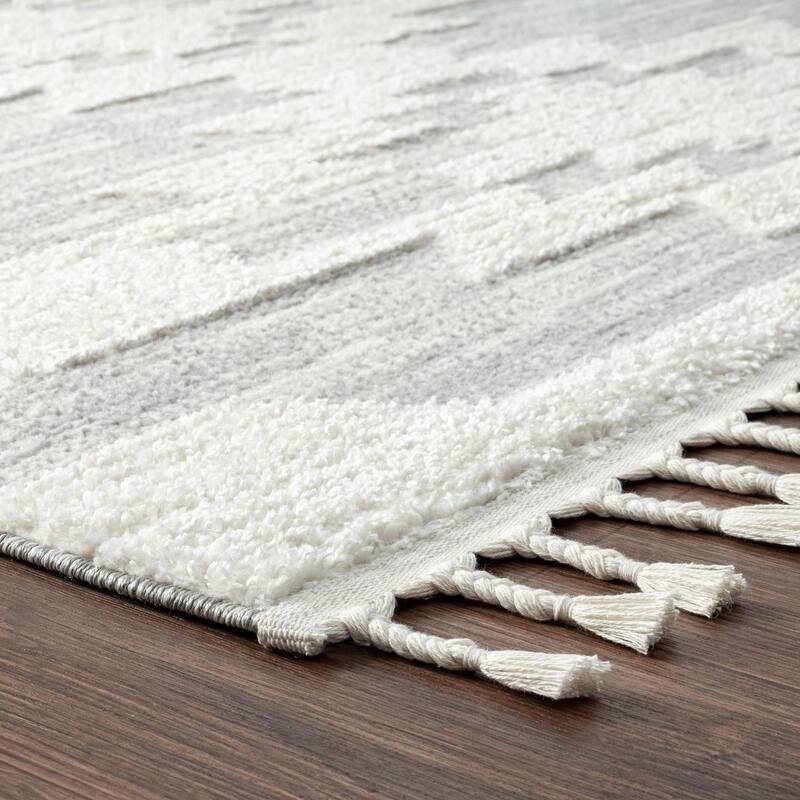 Luxe Weavers Geometric South Western Area Rug, Carpet with Fringe