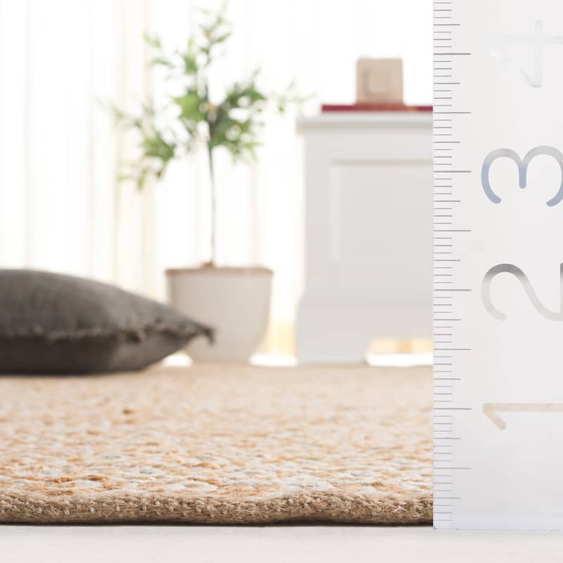 SAFAVIEH Handmade Natural Fiber Shefkate Jute Rug