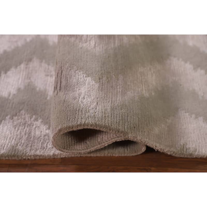 Chevron Style Modern Indian Area Rug Handmade Wool Carpet - 7'11"x 9'10"