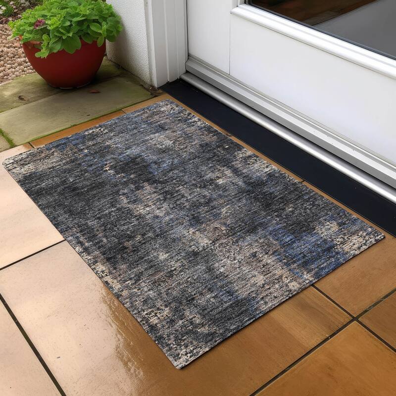 Machine Washable Indoor/ Outdoor Chantille Contemporary Abstract Rug - Charcoal - 1'8" x 2'6"