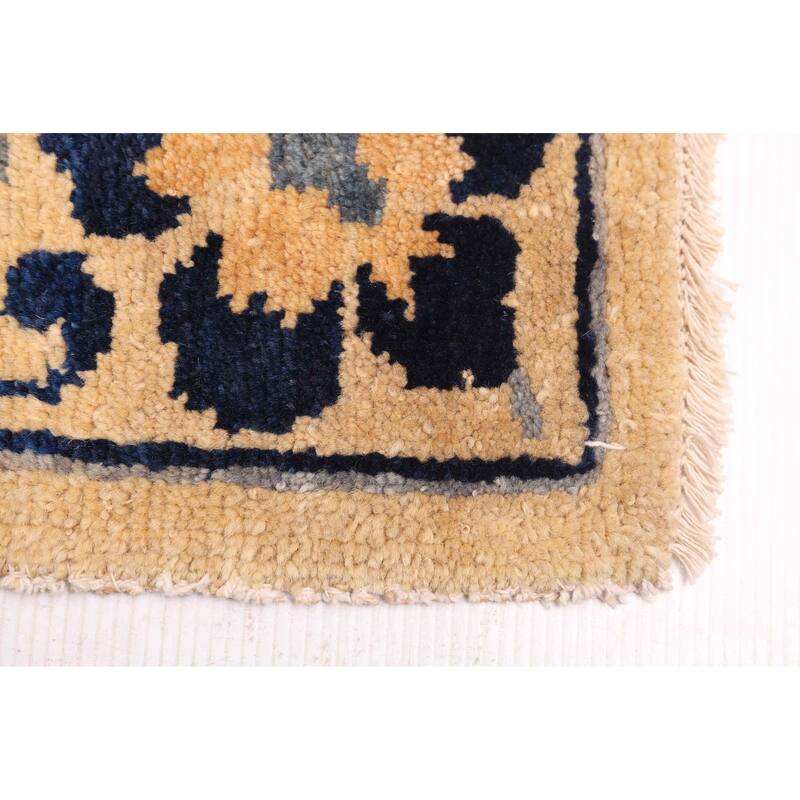 ECARPETGALLERY Hand-knotted Aubusson Cream Wool Rug - 6'0 x 9'0