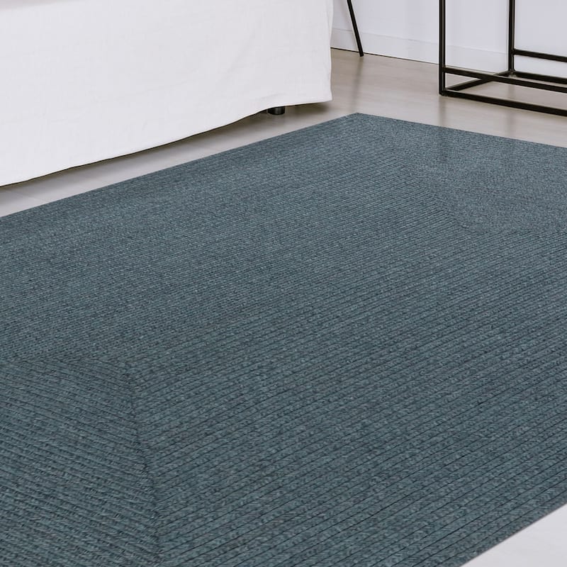 Superior Braided Reversible Indoor/Outdoor Area Rug