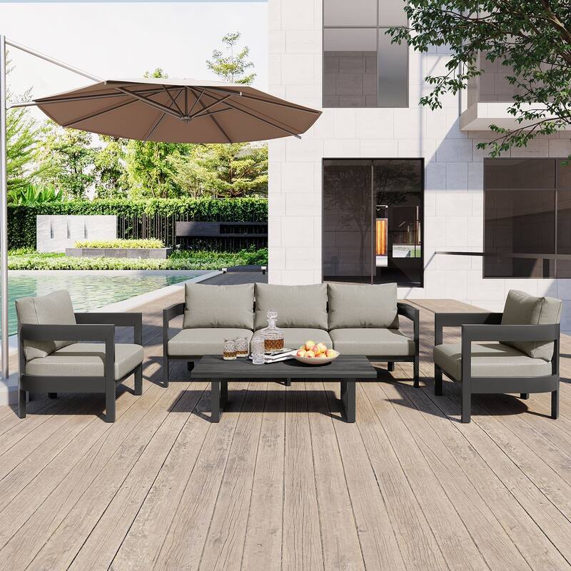 4-Piece Outdoor 5-Seater Iron Sofa Set with Coffee Table