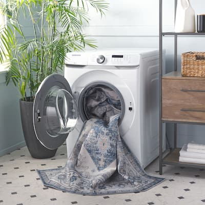 SAFAVIEH Arizona Ghinita Machine Washable Slip Resistant Rug