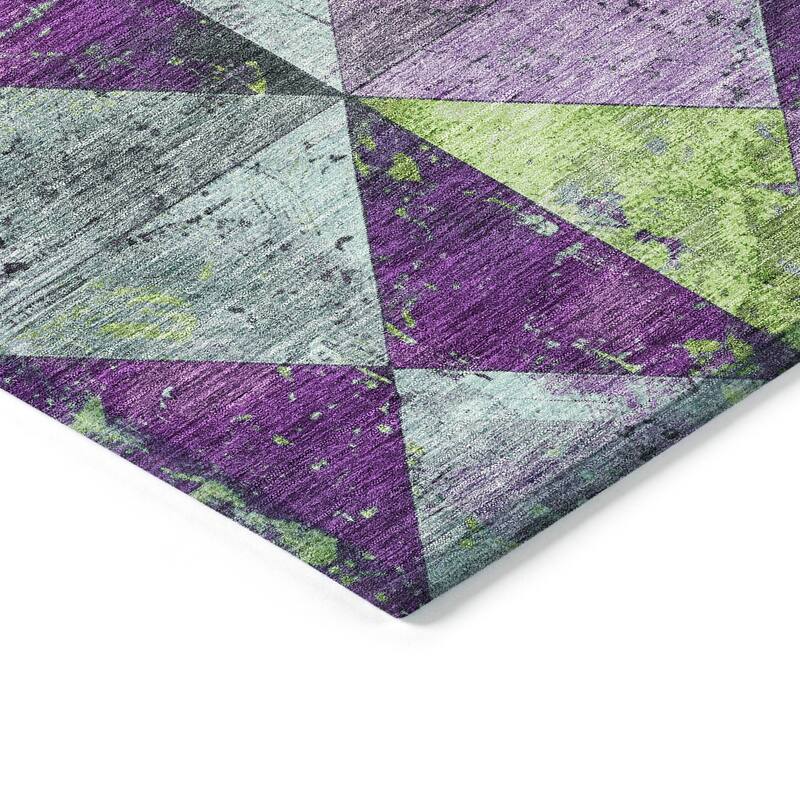 Machine Washable Indoor/ Outdoor Contemporary Diamonds Chantille Rug