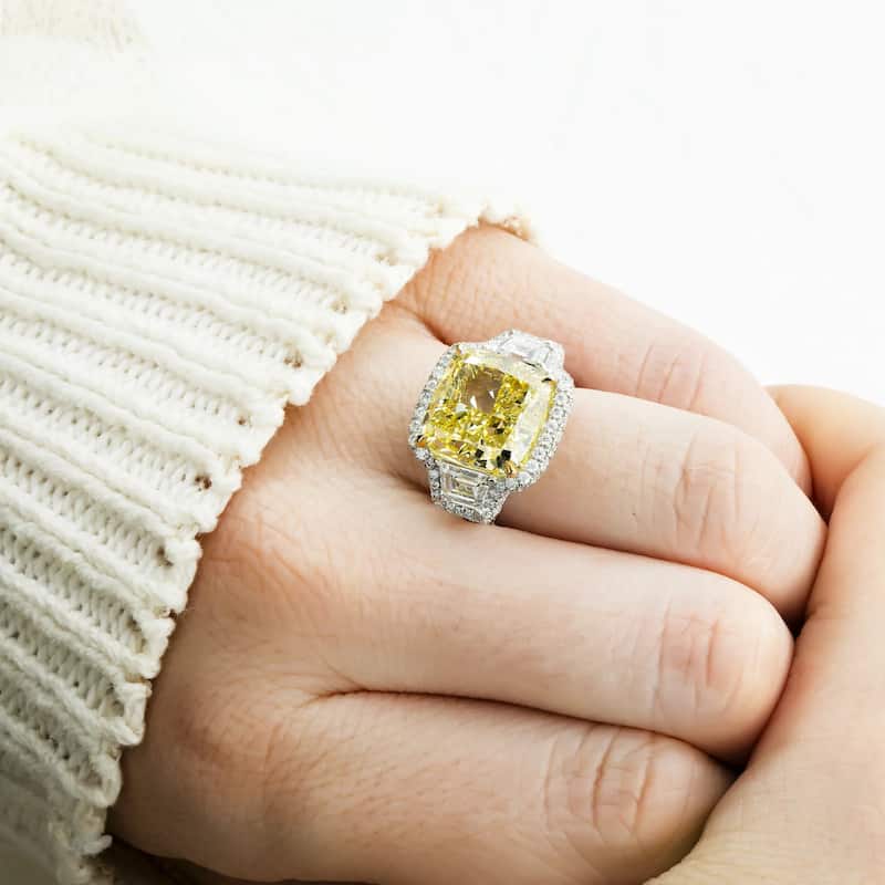 House Of Leon Platinum 12.45ct Cushion Cut Fancy Yellow Diamond Ring 15.44ctw IGI