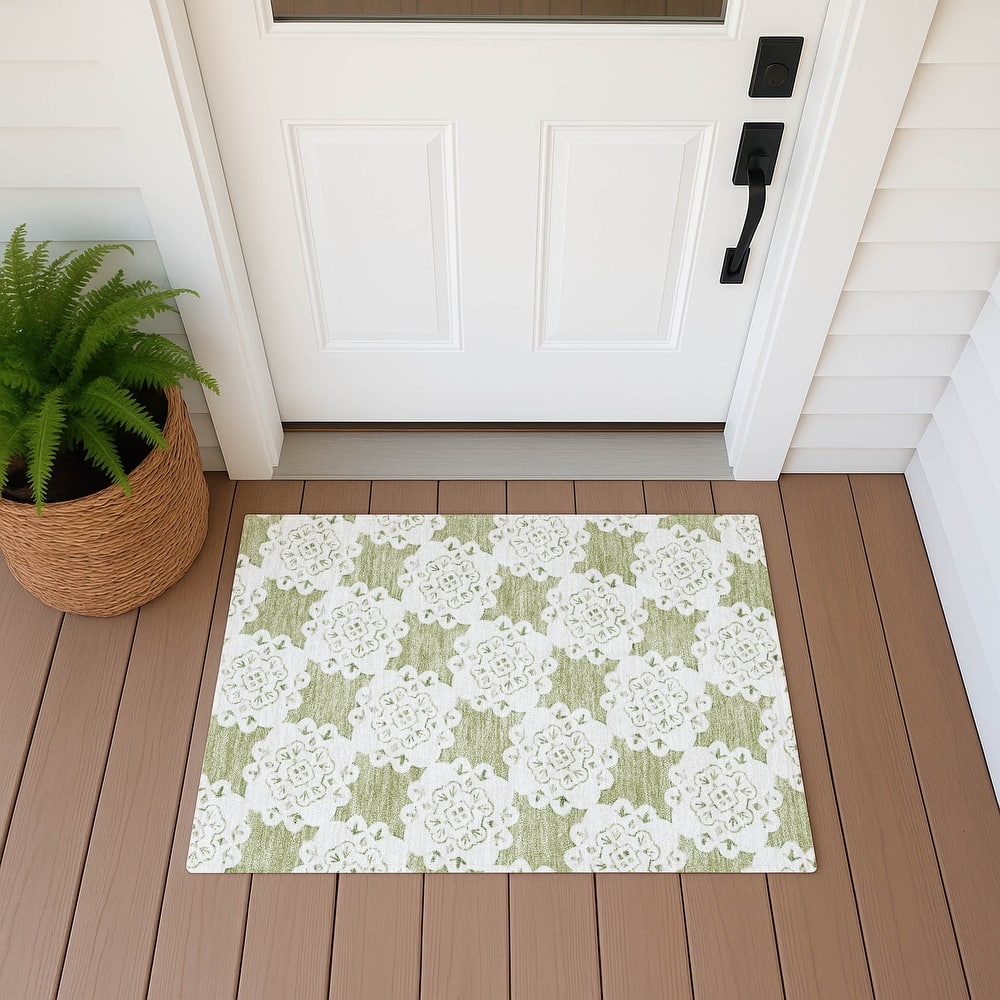 Machine Washable Indoor/ Outdoor Global Motif Chantille Rug