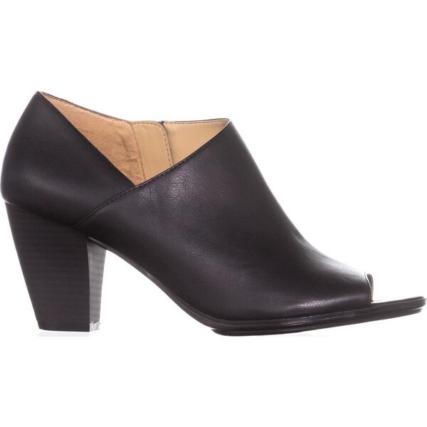 naturalizer tristen bootie