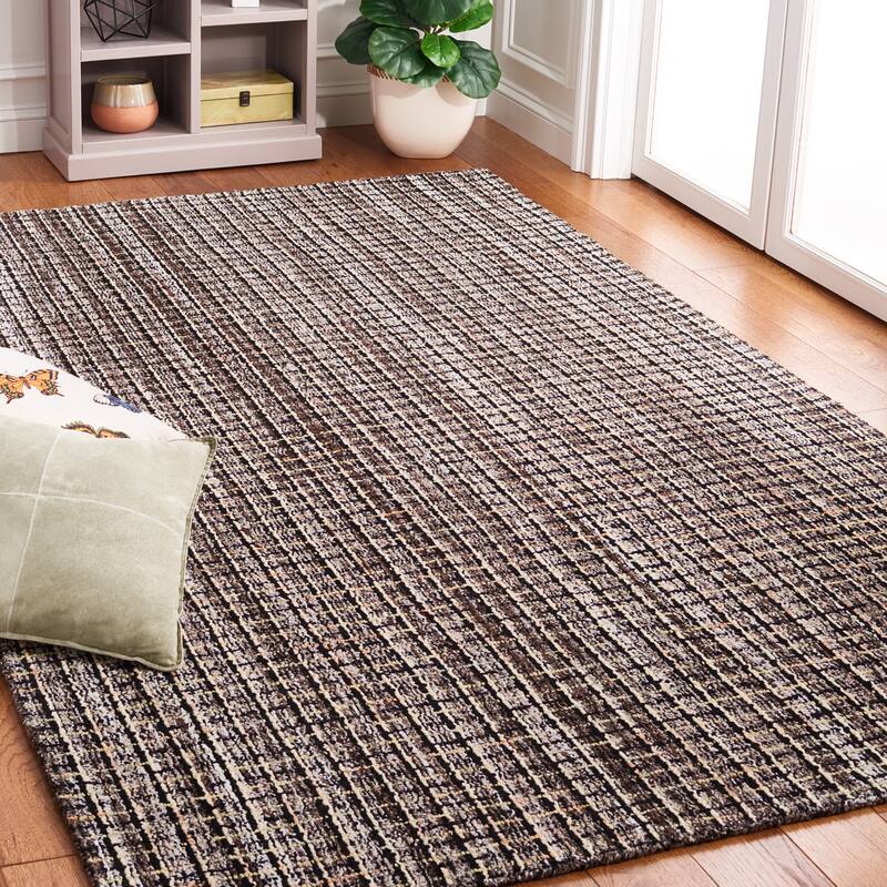 SAFAVIEH Handmade Abstract Vladanka Modern Wool Rug - 4' x 6' - Brown/Black