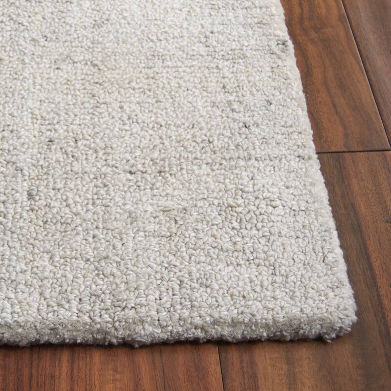 SAFAVIEH Handmade Abstract Coraly Modern Viscose Rug