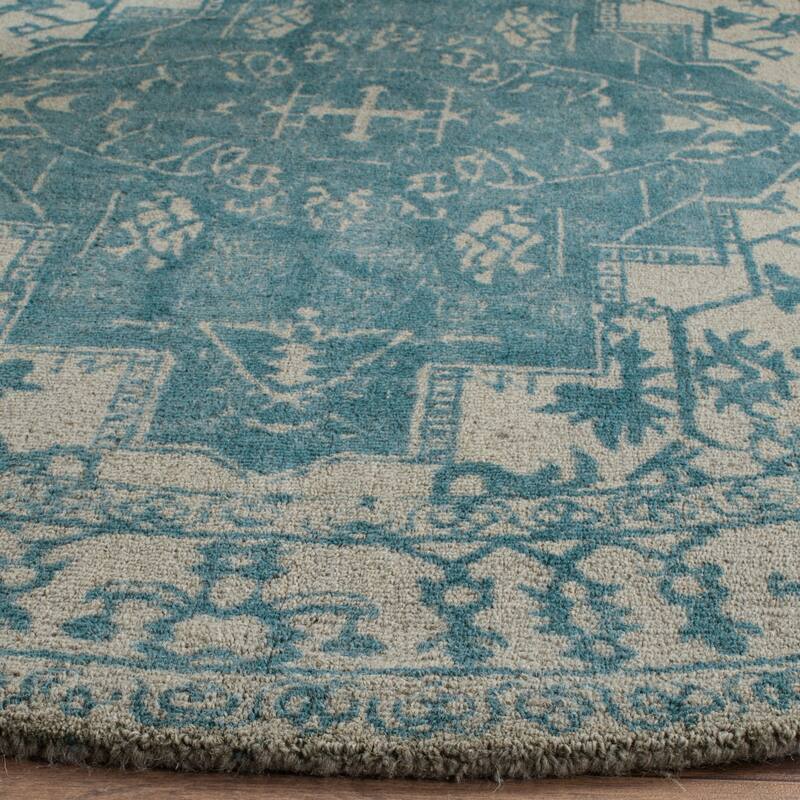 SAFAVIEH Handmade Restoration Vintage Boho Grisha Oriental Wool Rug