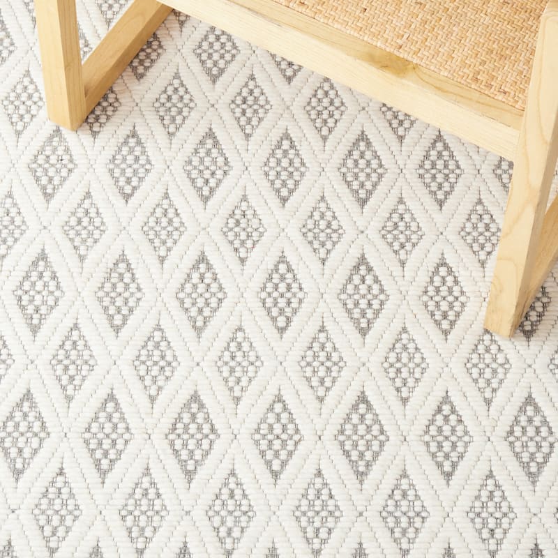 SAFAVIEH Handmade Natura Maga Wool Rug - Ivory/Grey - 8' x 10'
