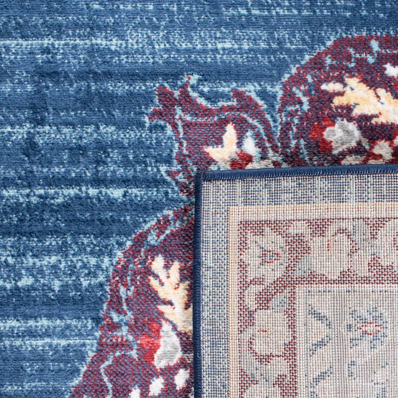 SAFAVIEH Brentwood Coralyne Traditional Oriental Rug