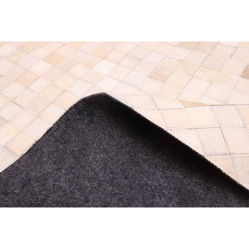 ECARPETGALLERY Handmade Cowhide Patchwork Beige, Ivory Leather Rug - 7' x 7'