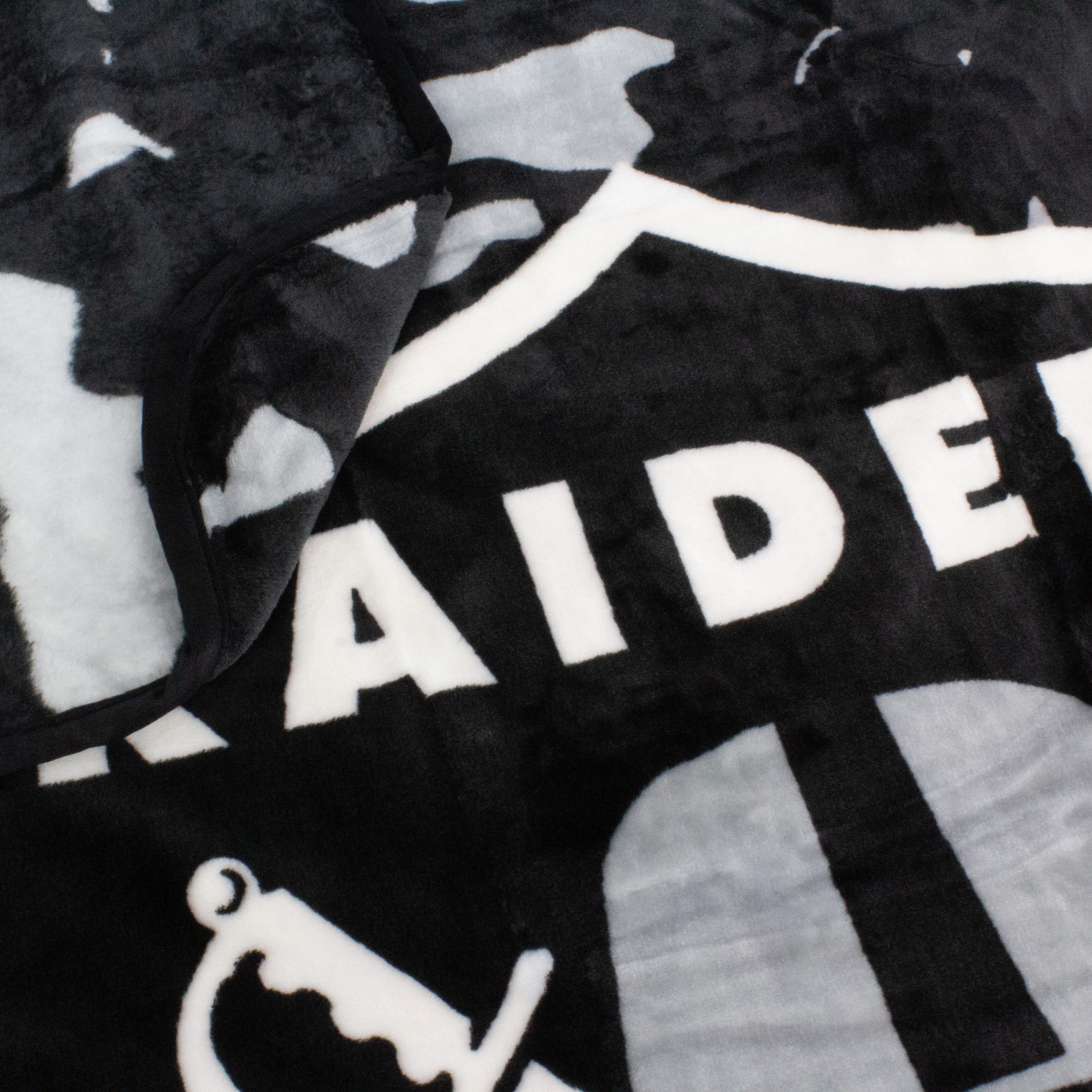 Raiders blanket bed bath and 2025 beyond