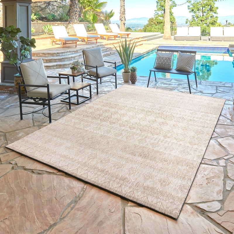 Gertmenian Savara Global Geometric Polypropylene Indoor Outdoor Performance Flatweave Area Rug Collection