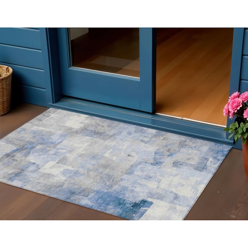 HomeRoots Abstract Transitional Rectangle Outdoor Rug - 3' x 5'