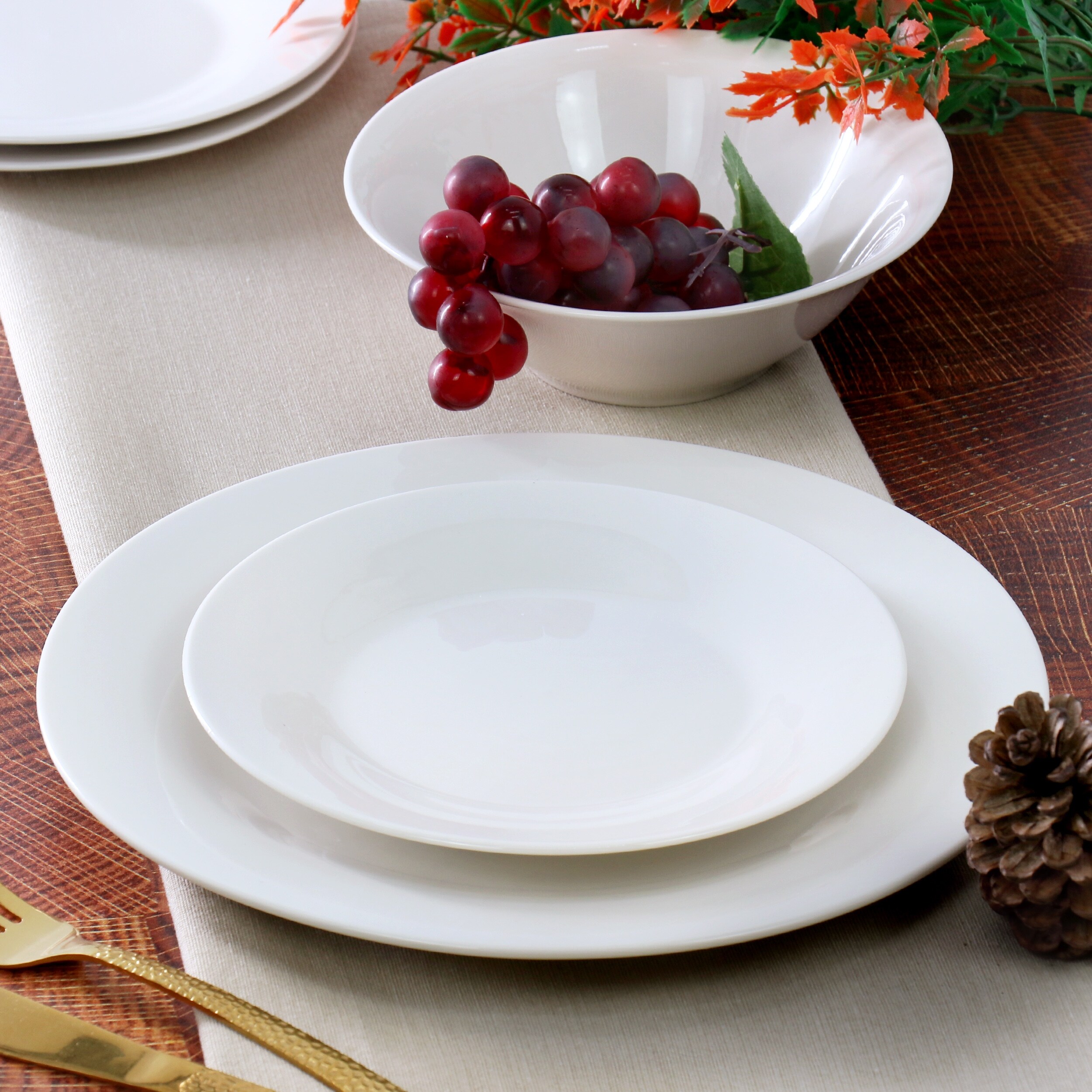 12 Piece Round Fine Ceramic Dinnerware Set White