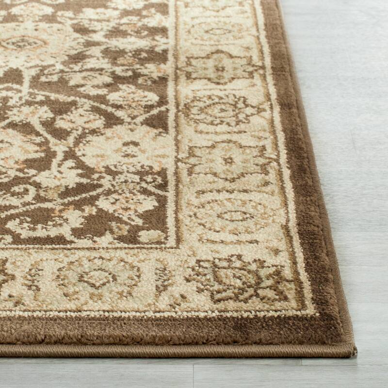 SAFAVIEH Florenteen Tessa Traditional Oriental Rug