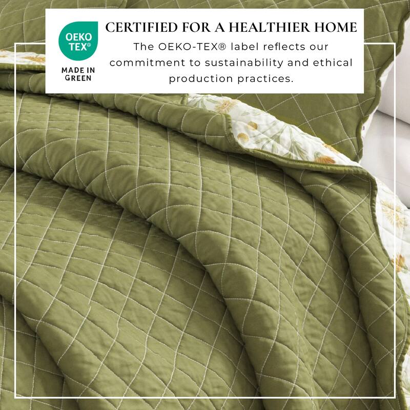 Linery & Co. Cotton Stitched Reversible Floral 3 Piece Scalloped Quilt and Sham Set