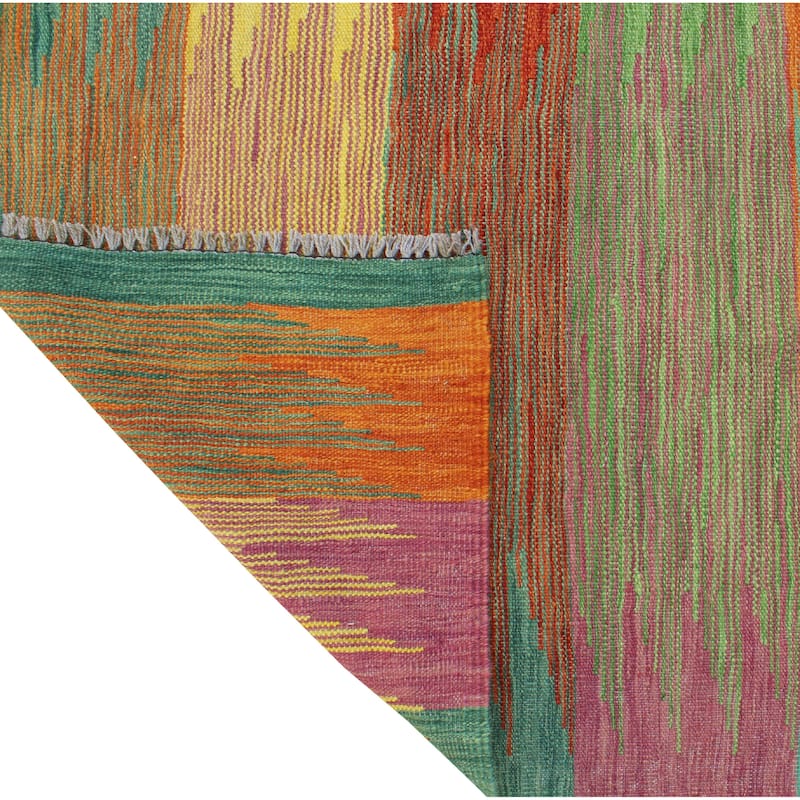 Modern Flatweave Illhom Gold/Green Rug - 5'7" x 8'4"