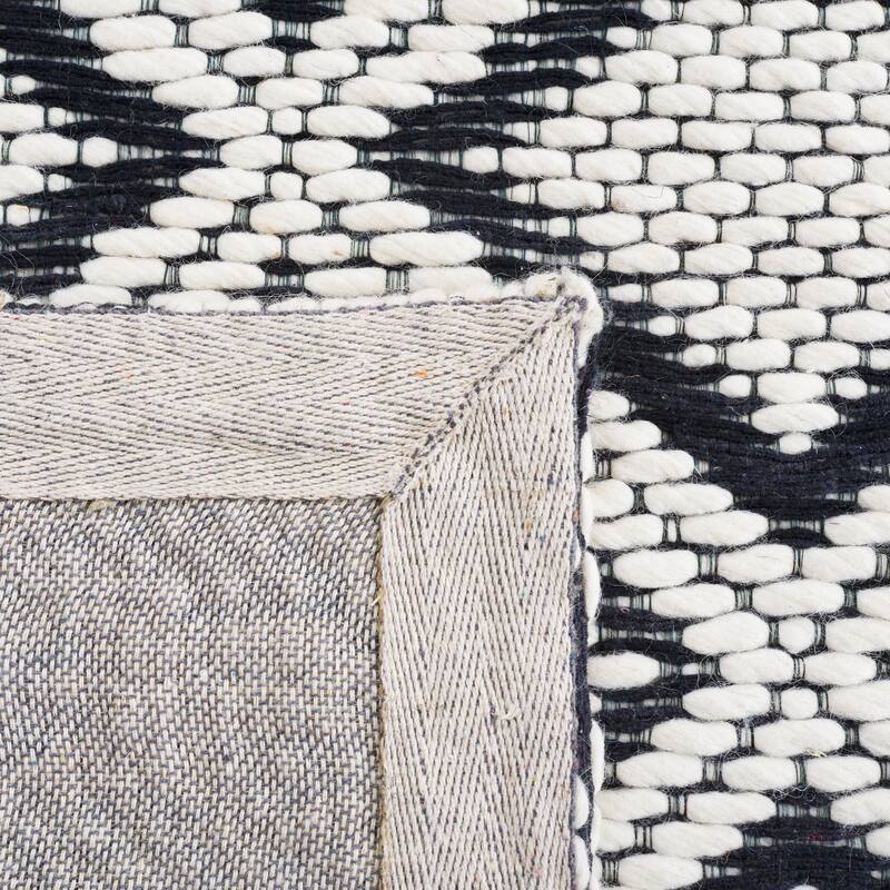 SAFAVIEH Handmade Vermont Tera Boho Wool Rug