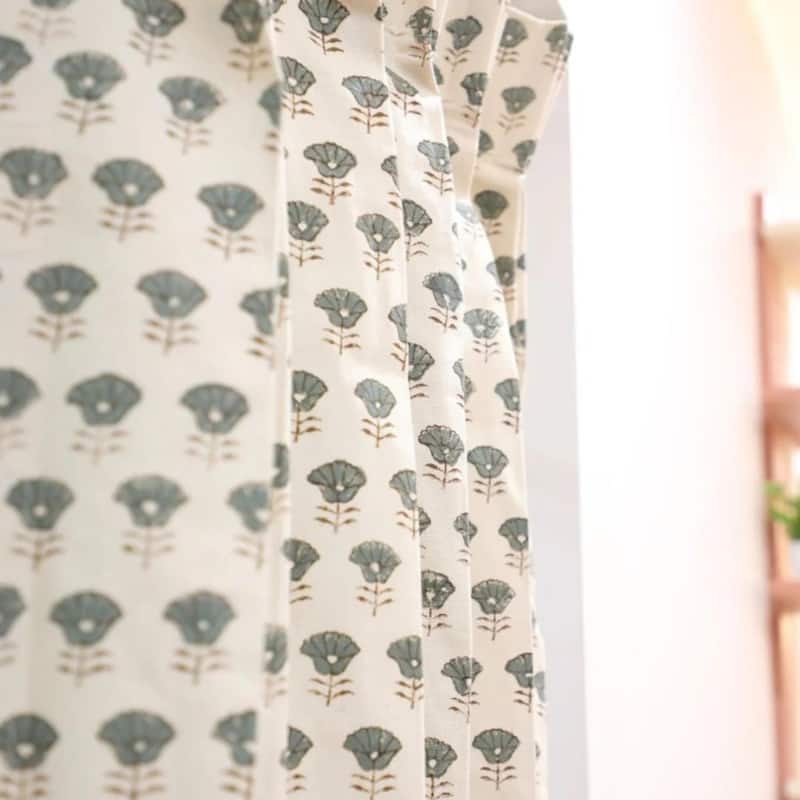 Fabdivine Handmade 2 Pleated Curtain Perfect for Hanging Window or Room Décor Floral Drape