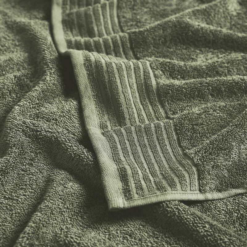 Linery & Co. 100% Featherspun Cotton Quick-Dry Bath Towel