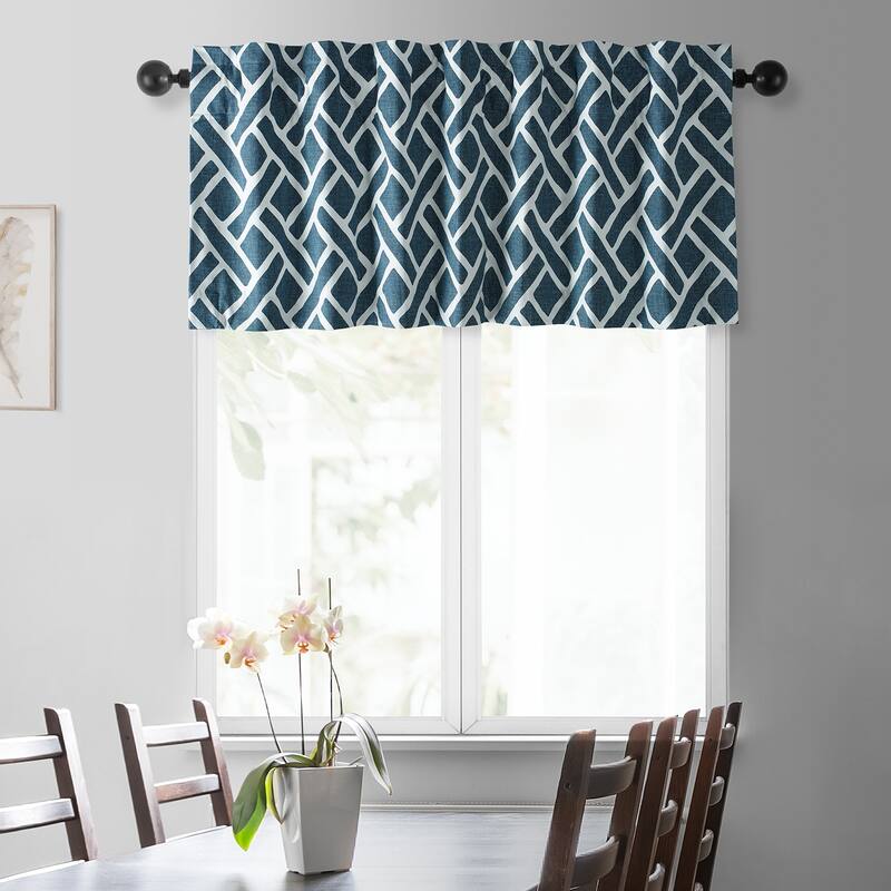 Exclusive Fabrics Martinique Printed Cotton Window Valance - 50 X 19