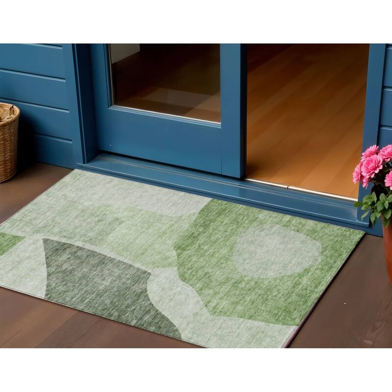 HomeRoots Abstract Transitional Rectangle Outdoor Rug - 3' x 5'