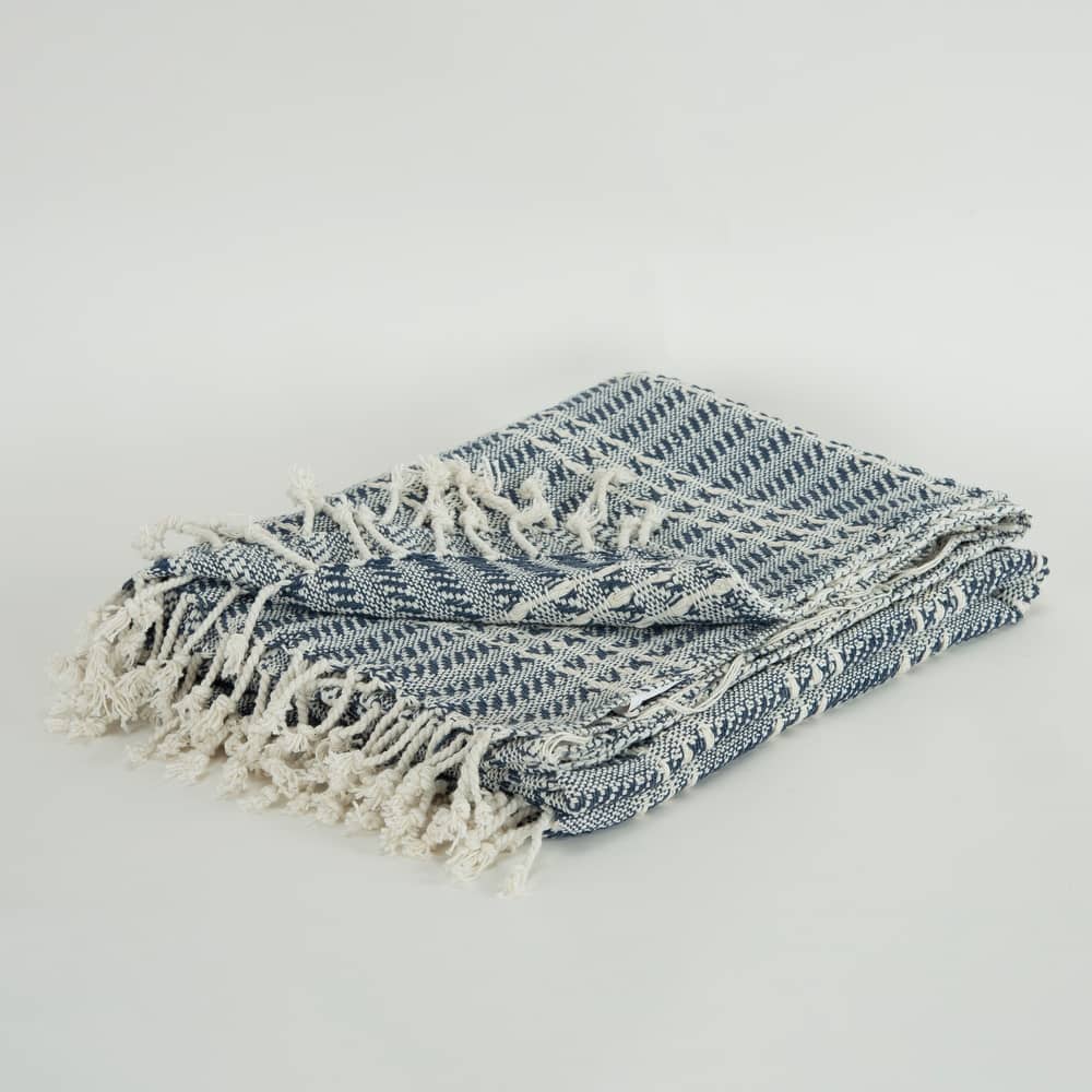Rizzy Home Hand-made Modern Striped Throw Blanket