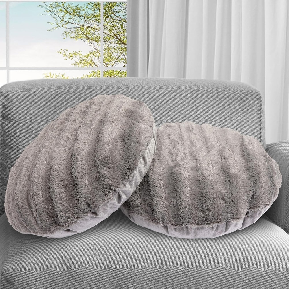 Hastings Home 675948ETB Gray Faux Fur Shag Pillows, Set