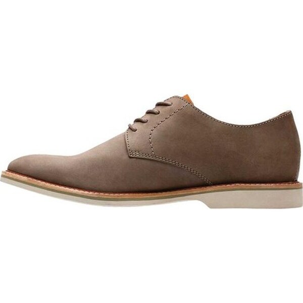 clarks atticus lace taupe nubuck