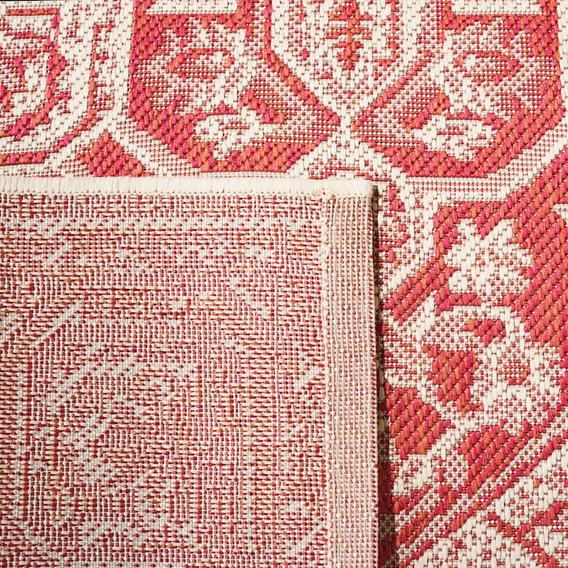 SAFAVIEH Beach House Caoimhe Indoor/ Outdoor Patio Backyard Rug