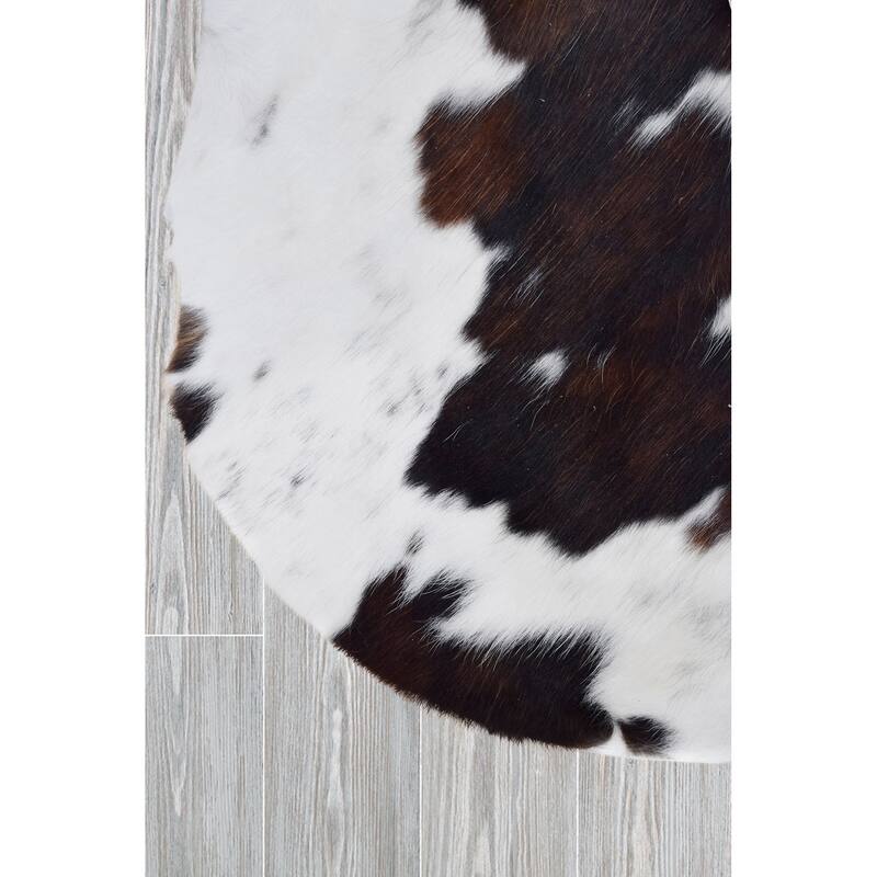 Real Cowhide Rug Tricolor & White 6' x 7' Bed Bath & Beyond 31758435