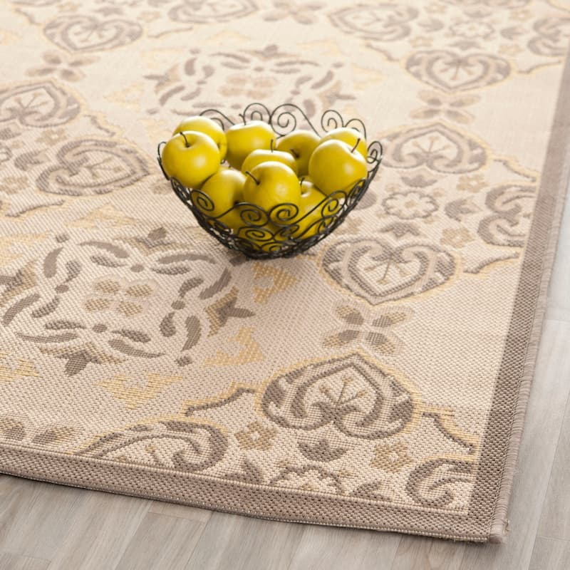SAFAVIEH Courtyard Ragnhild Indoor/ Outdoor Waterproof Patio Backyard Rug