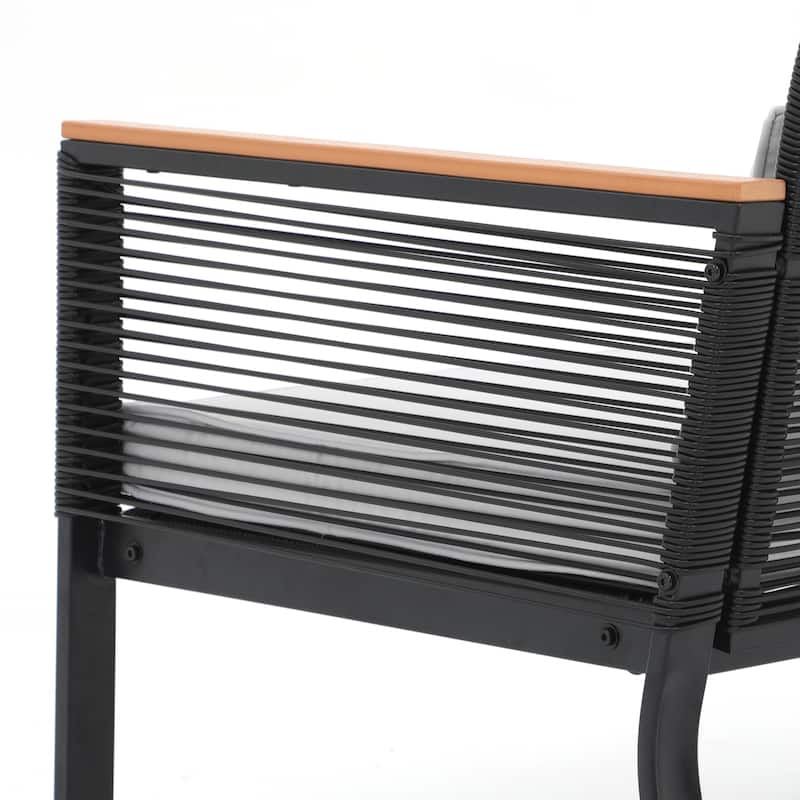 Outdoor 4-piece Wicker Patio Conversation Set
