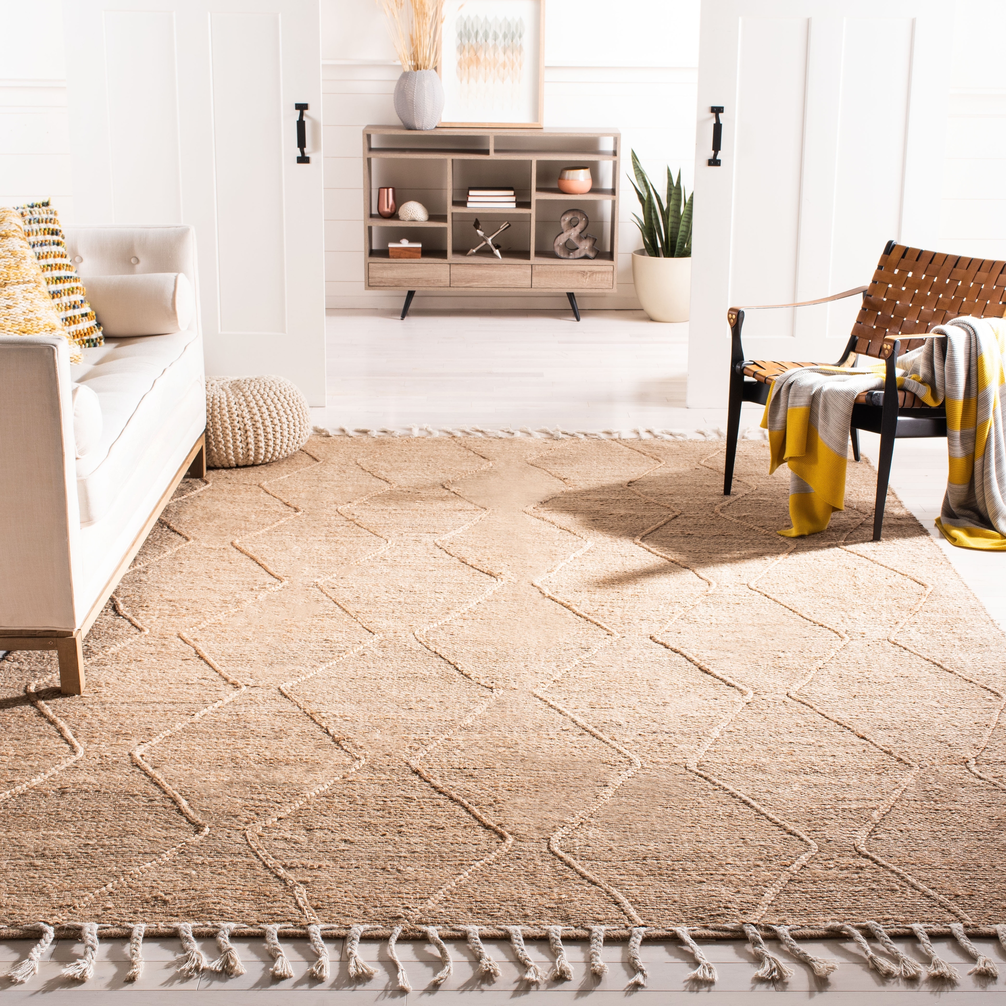 SAFAVIEH Handmade Natural Fiber Avah Jute Rug