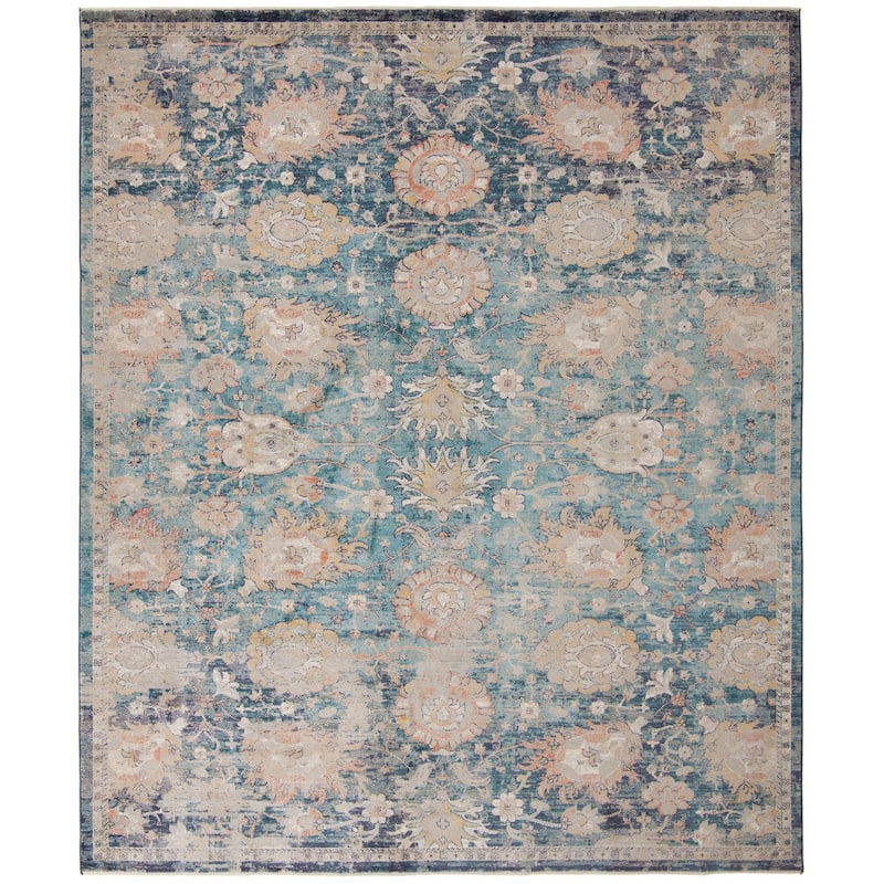 Traditional Nixa Collection Area Rug