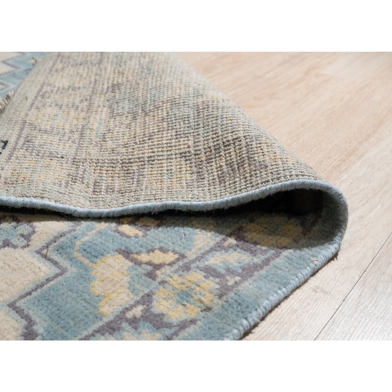 Hand-Knotted Wool Heriz Design Rug, 9' x 12', Ivory Area Rug, Elegant Handcrafted Soft Texture for Bedrooms - L