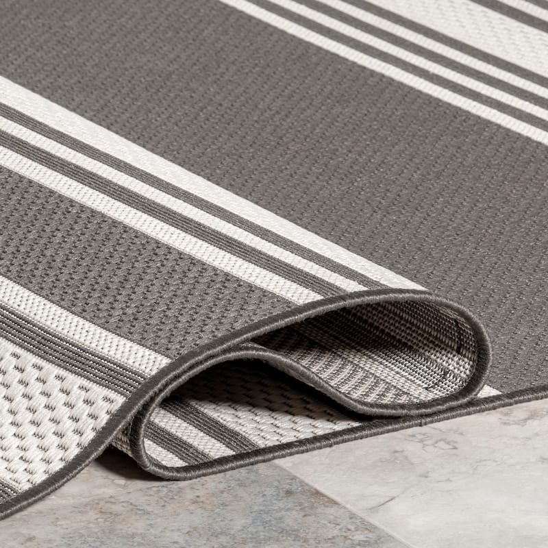 Nuloom Romy Striped Indoor/Outdoor Area Rug