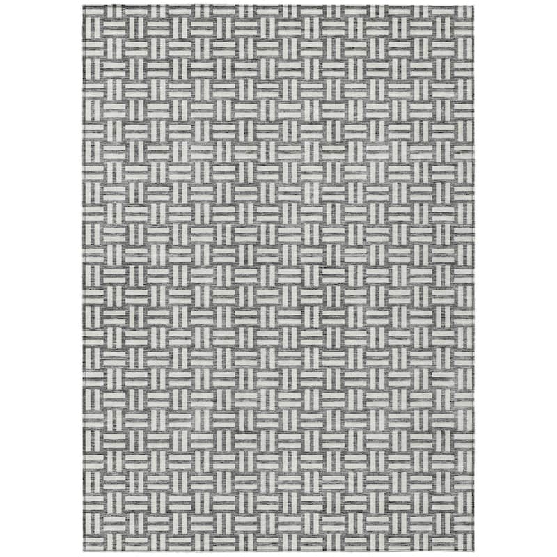 HomeRoots Geometric Transitional Rectangle Outdoor Rug