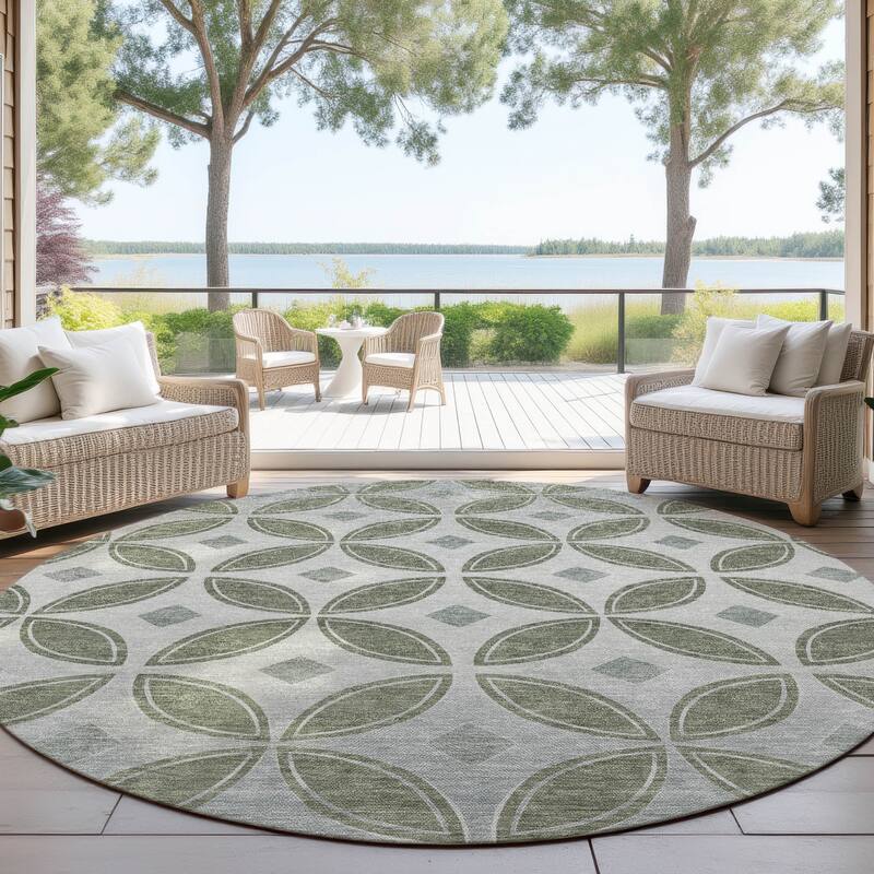 Machine Washable Indoor/ Outdoor Modern Gia Chantille Rug - Basil - 8' x 8'