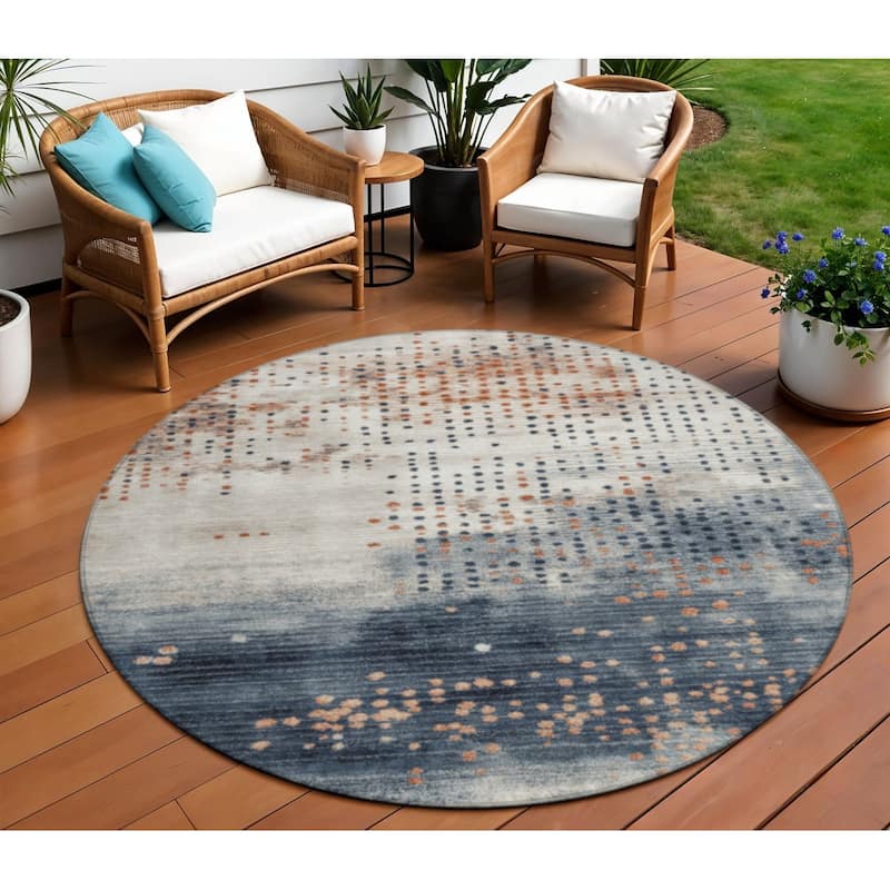 HomeRoots Geometric Transitional Rectangle Outdoor Rug - 8' Round